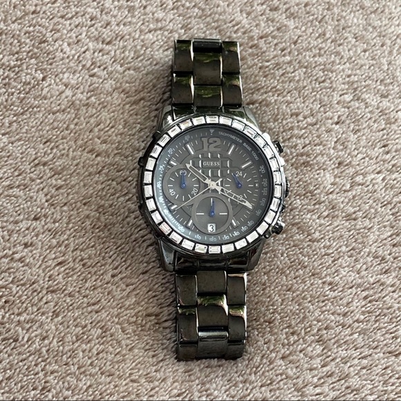 Watch: GUESS Watch, Black - NO Extra Links or Battery ๐ Bundle Me! - Picture 2 of 11